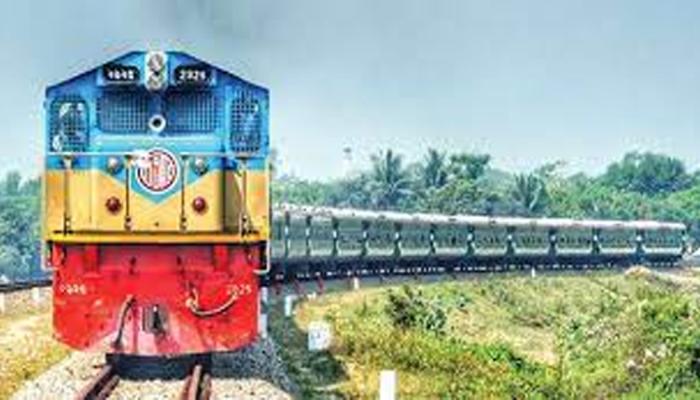 নাঙ্গলকোট স্টেশনে নাটকীয় বিভ্রাট—সিগনালের ভুলে ট্রেন উধাও, যাত্রীরা ‘স্টেশনে’ থ!