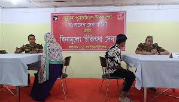 কুমিল্লায় সেনাবাহিনীর ফ্রি মেডিকেল ক্যাম্প: দেড় হাজার অসহায় মানুষের চিকিৎসা সেবা