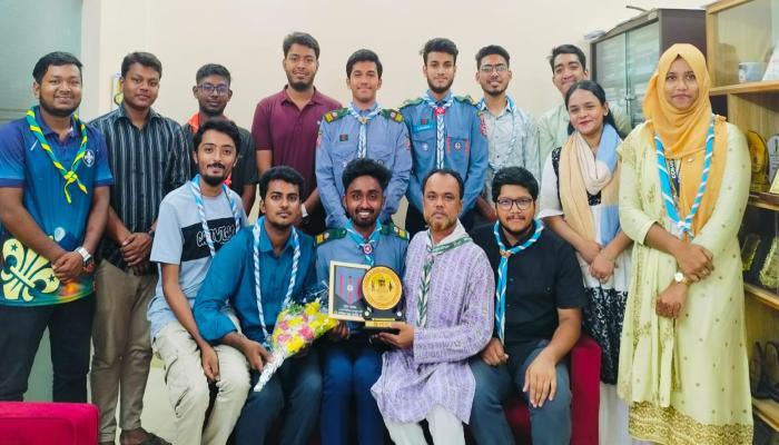 আঁধার নয়, আলো ছড়ানোর শপথ : কুমিল্লা মুক্ত স্কাউট গ্রুপের সিনিয়র রোভার মেট মনোনয়ন