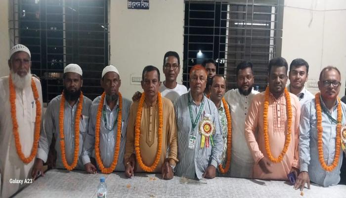 কুমিল্লা জেলা আইনজীবী সহকারী সমিতির নির্বাচনে সভাপতি-বারেক।। উজ্জ্বল- সাধারণ সম্পাদক