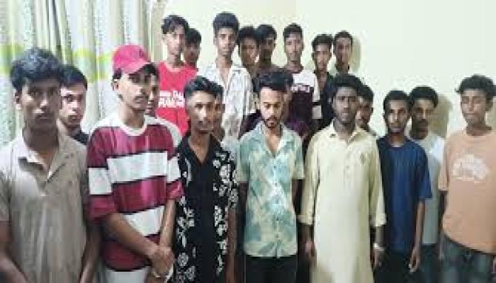 কুমিল্লায় কিশোর গ্যাংয়ের ২১ সদস্য গ্রেফতার